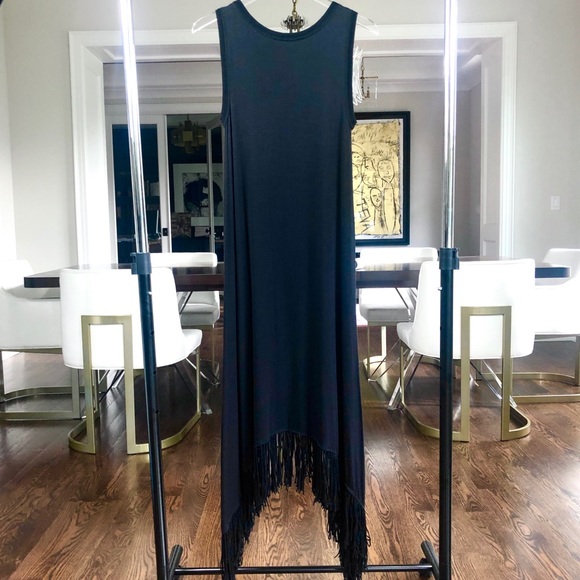 Elie Tahari Dresses & Skirts - NWT Fringe Hemmed T shirt Dress- Elie Tahari- Black XS